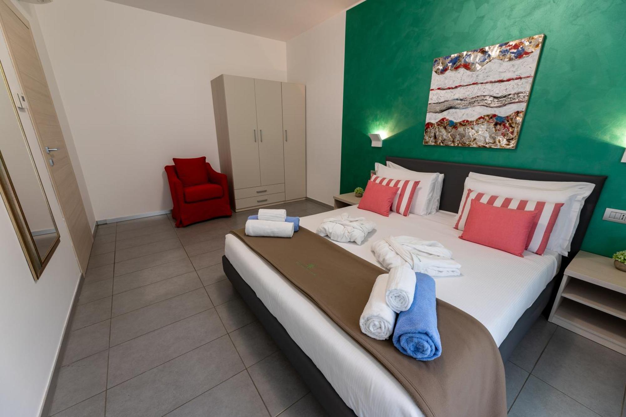 Bellagio Village- 4 Apartments By The Lake - Seasonal Warm Pool And Sauna Oliveto Lario Экстерьер фото