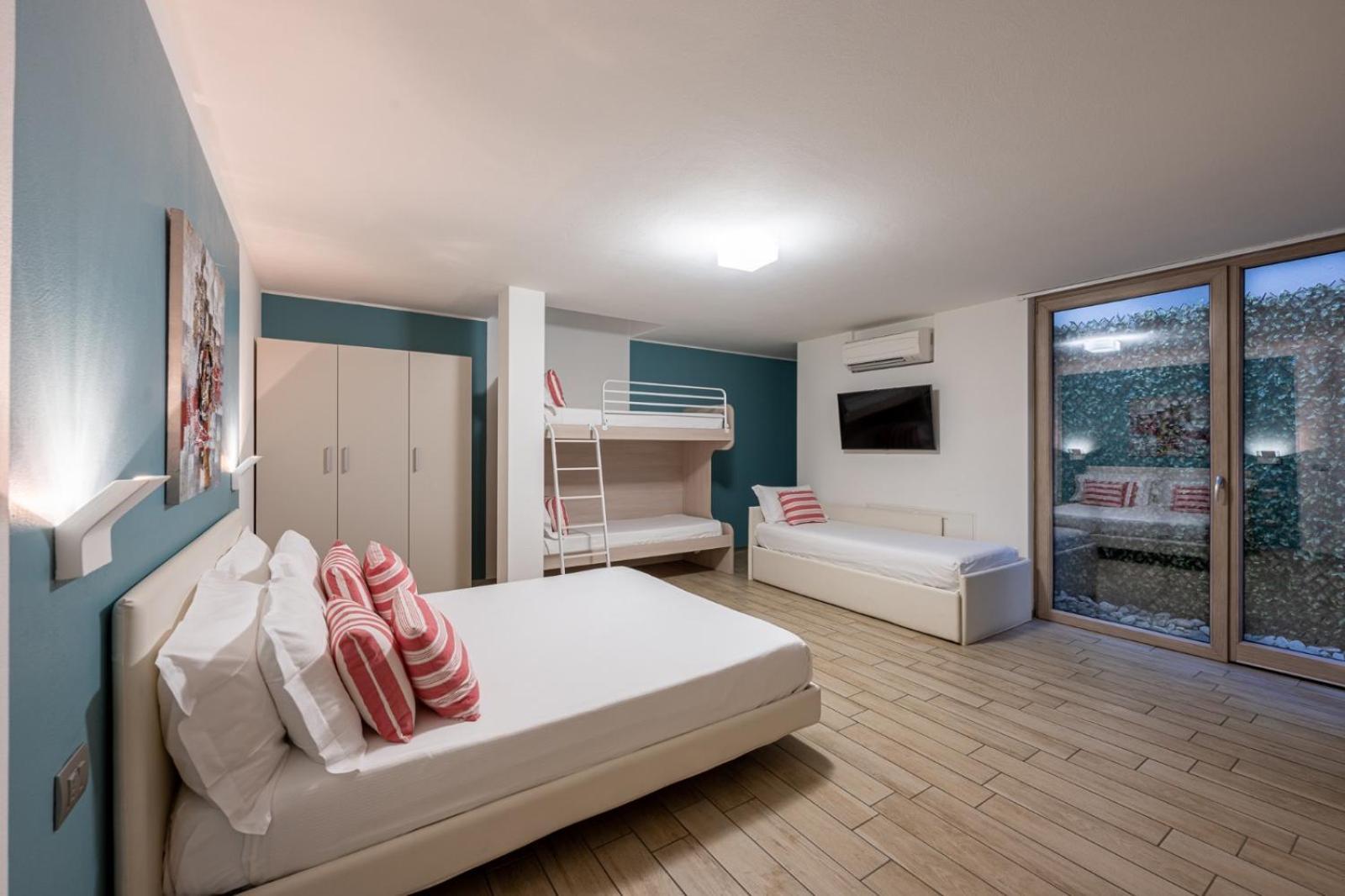 Bellagio Village- 4 Apartments By The Lake - Seasonal Warm Pool And Sauna Oliveto Lario Номер фото